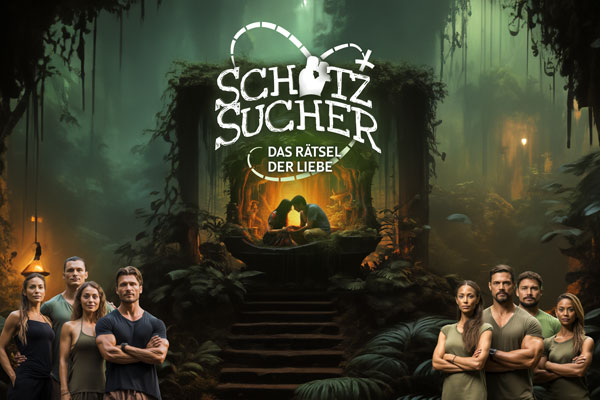Acht Menschen stehen mit in einem Jungel. In der Mitte des Bildes führt eine Steintreppe hoch zu einem Bogen, unter diesem sitzt ein Paar.